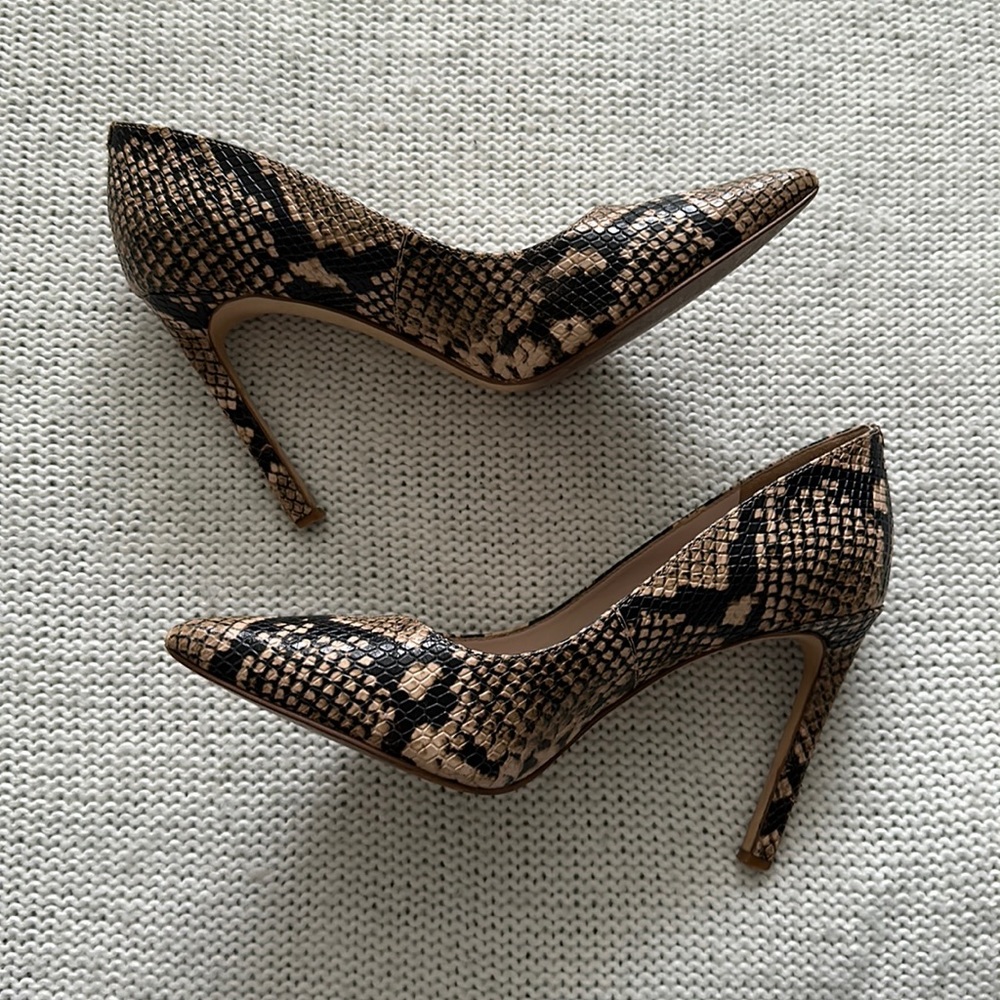 Nine West Tan and Black Snakeskin Pointed-Toe Heels